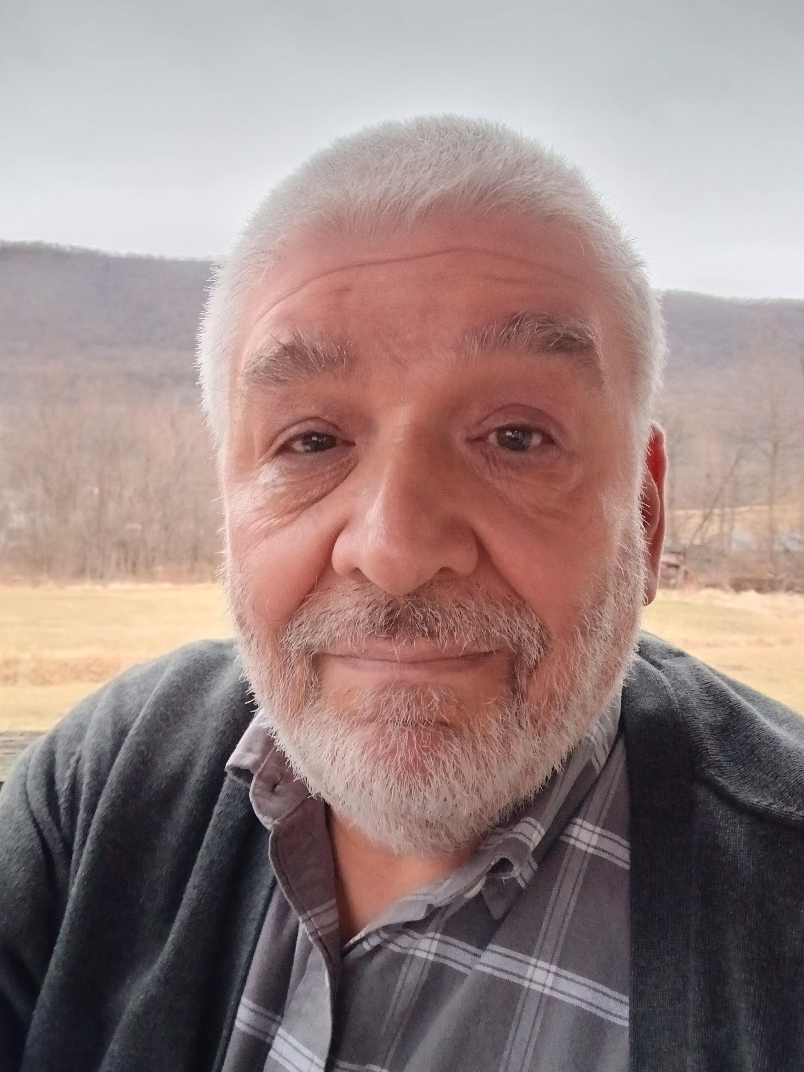 Kenneth Cecire